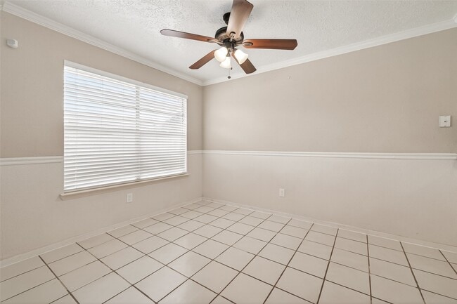 Photo - 6630 Harpers Dr