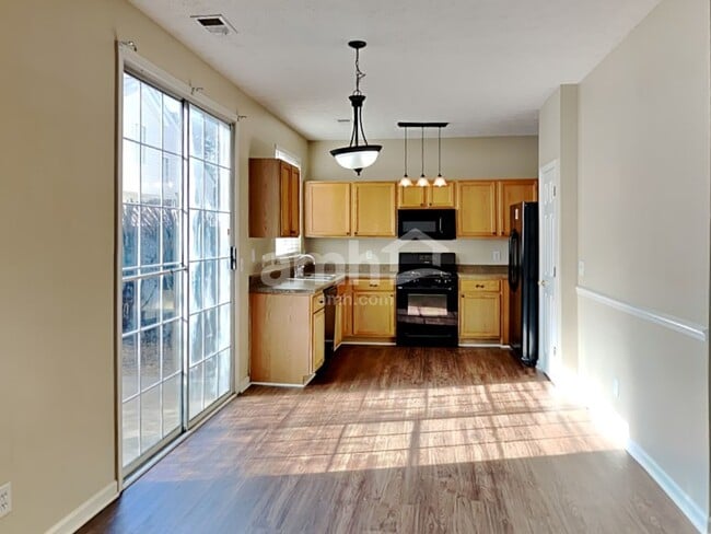 Photo - 408 Windcroft Cir NW