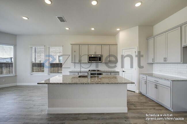 Photo - 808 Brenham Ave