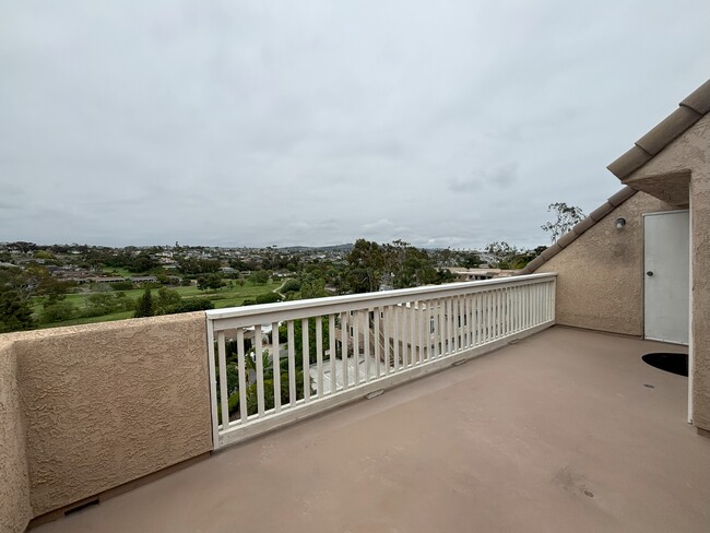 Building Photo - 2812 Camino Capistrano Unit B Rental