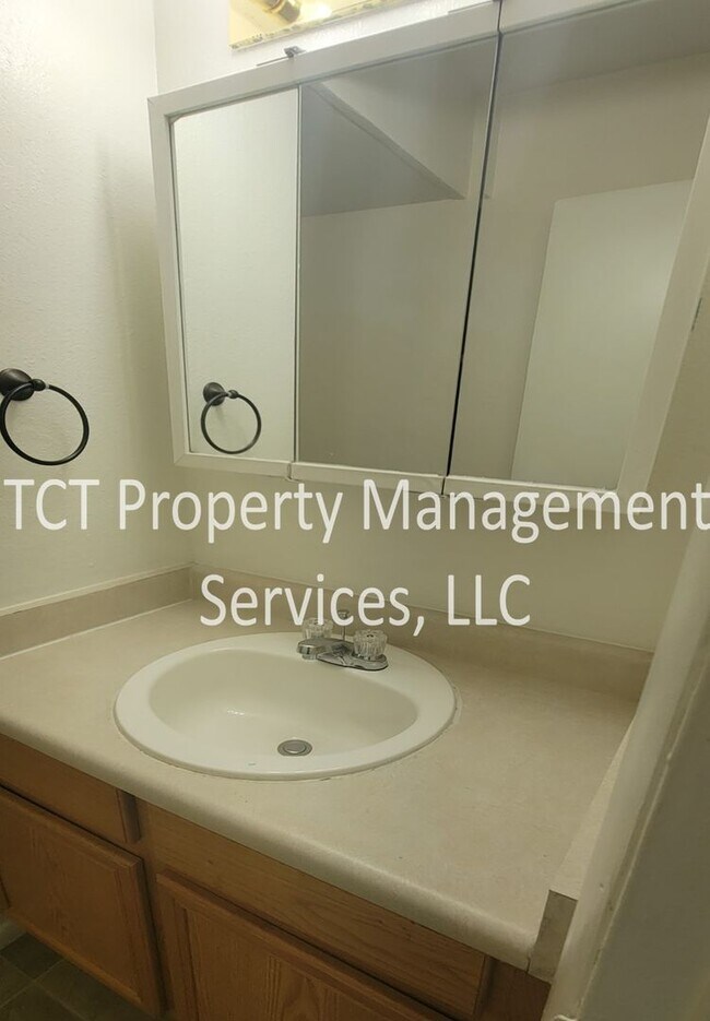 Photo - Cute 2 bed 1.5 bath in Mesa!