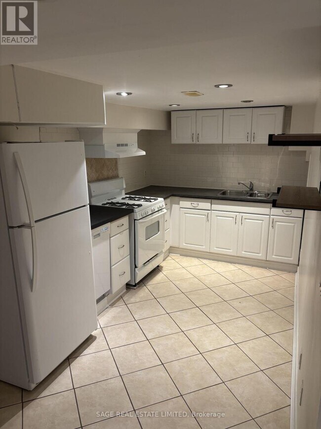 Photo - 417 Crawford St