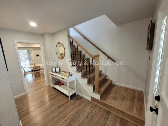 Photo - 10074 E Lake Dr