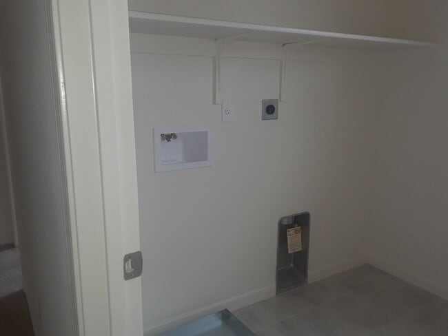 Photo - Centrally Located 3 Bedroom, 2.5 bath in gated community of Elk Grove