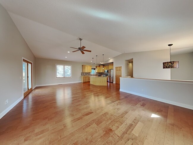Photo - 4870 Glasgow Rd