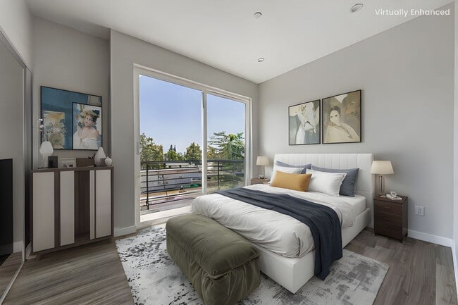 Photo - Luxury 4 Bedroom 3-Story Townhomes Unit 6702  1