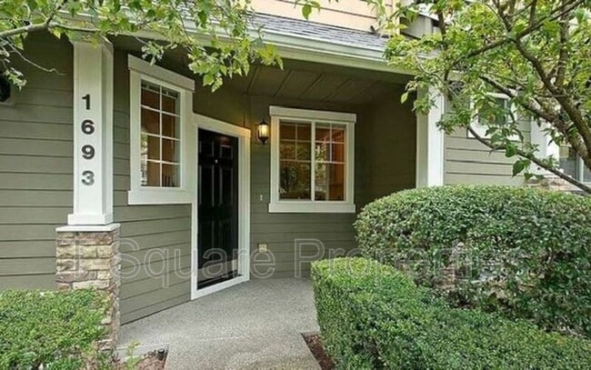 Photo - 1693 NE Juneberry St