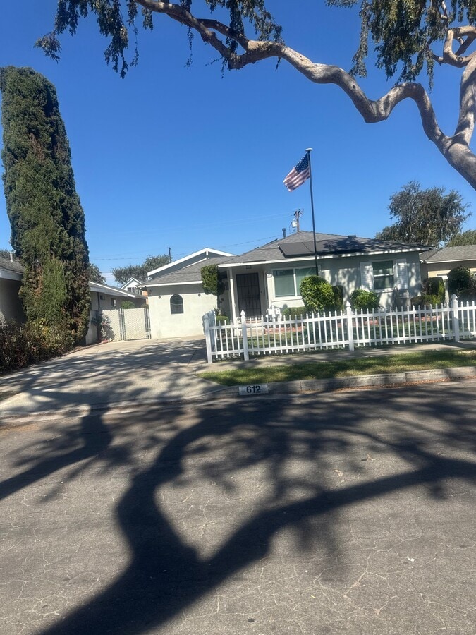Photo - 612 S Paula Ave
