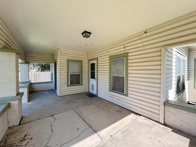 Photo - 1201 Bolivar St