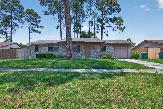 Building Photo - Huntington Forest in Mandarin