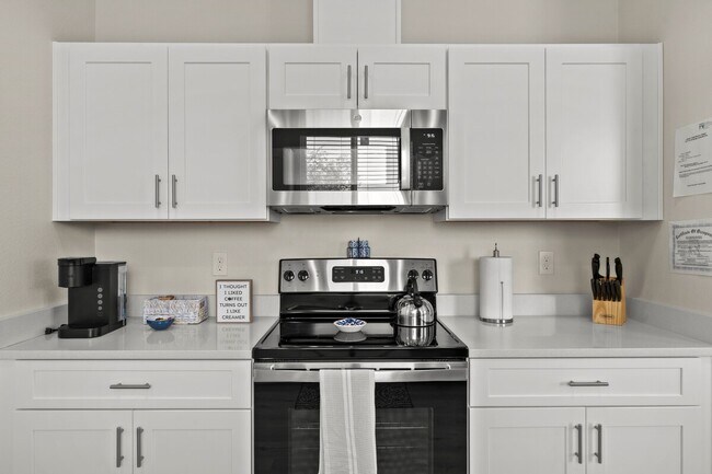 NEWLY RENOVATED 2 BEDROOM HOME.
