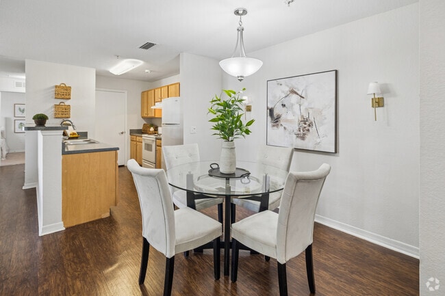 3BR, 2BA - 1,109SF - Dining Room