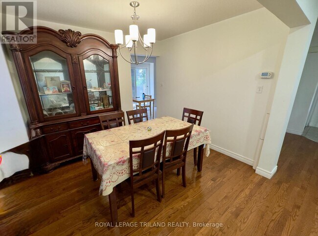 Photo - 82 Meadowridge Rd