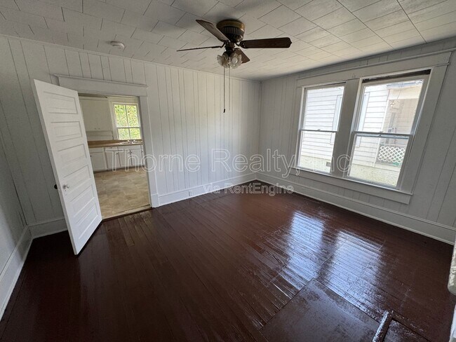 Photo - 809 Sunset Ave