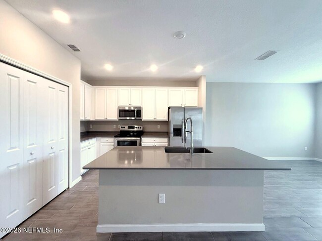 Photo - 12835 Josslyn Ln
