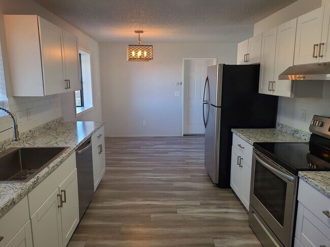 Photo - 1/2 OFF OCTOBER RENT - House with Garage &...