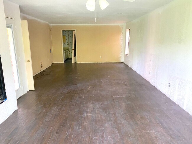 Photo - FOR SALE $389,000 House
