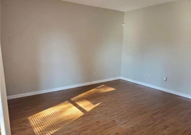 5868 Aftonshire Dr Unidad 68