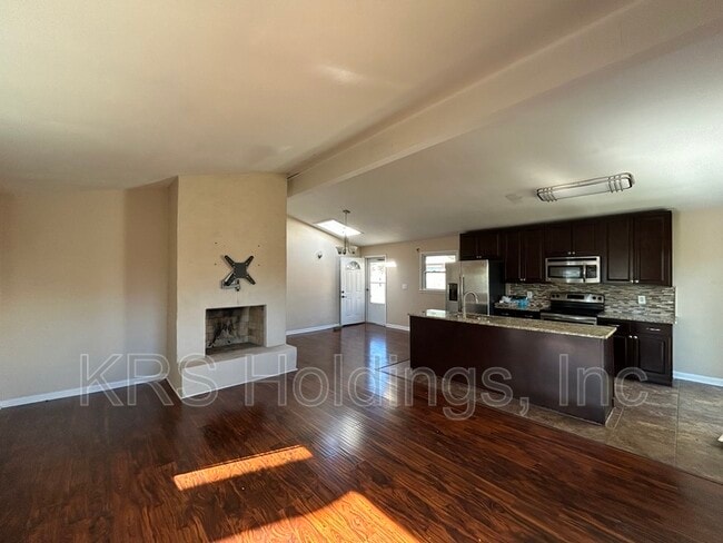 Photo - 156 Cherry St
