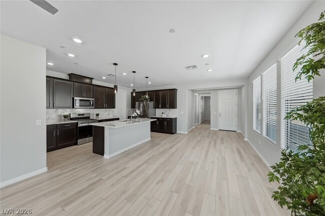 Photo - 38 Crimson Cactus Ave