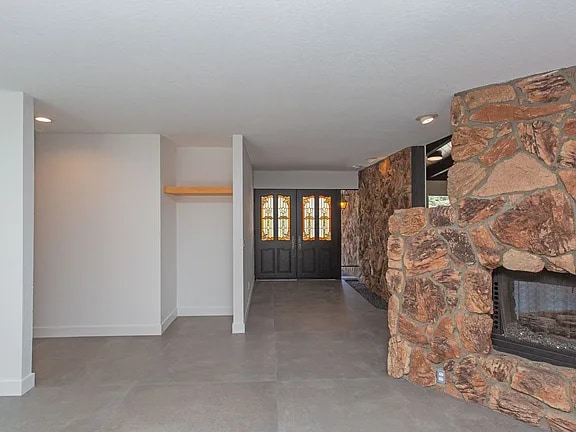 Building Photo - 1792 Warmlands Ave Rental