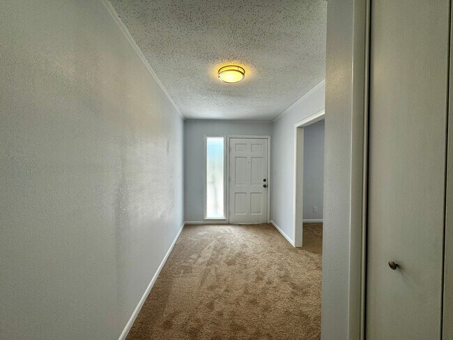 Photo - 215 Rivermont Rd