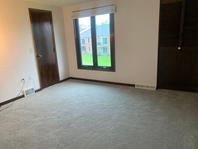 Photo - 3 The Courtyards Unit 3D