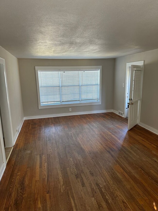 Photo - 3 Bedroom, 2 Bathroom Fayetteville Home, Available March 1st!