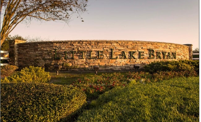 Photo - 8301 Elm Park Dr Unit 637