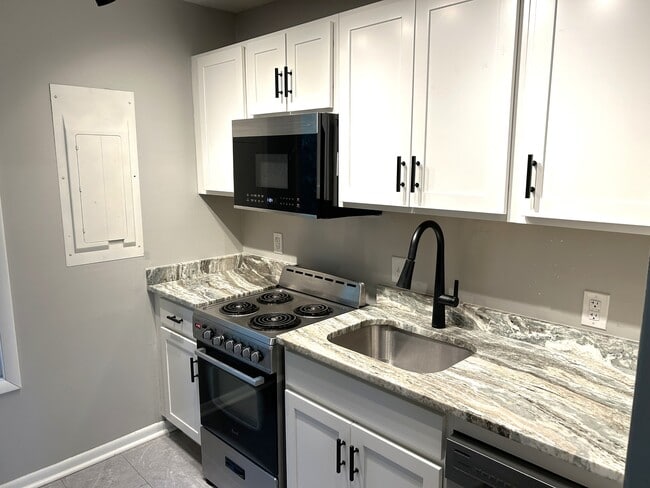 Photo - 209 Monticello Ave