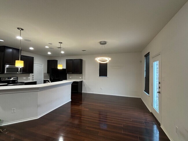 Photo - Wonderful 3 Bedroom Home in Coveted Crystal Crossing!