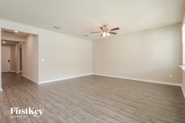 Photo - 126 Myrtle Oak Ct