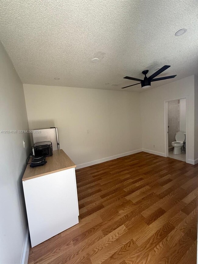 Photo - 531 SW 89th Ct Unit Side