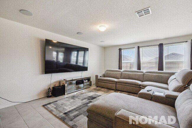 Photo - Spacious 5BR House in New Braunfels