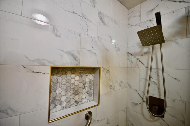 Photo - 1818 Augusta Dr Unit 4