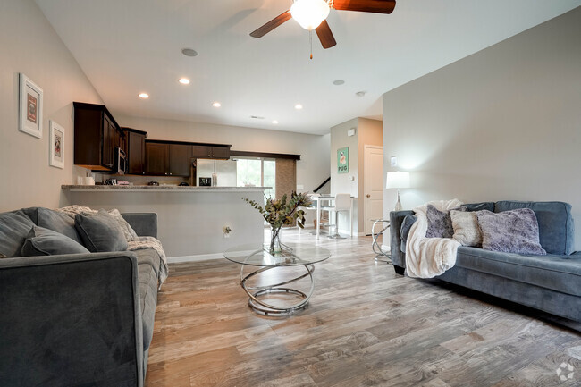 Building Photo - 402 Cambria Dr Rental