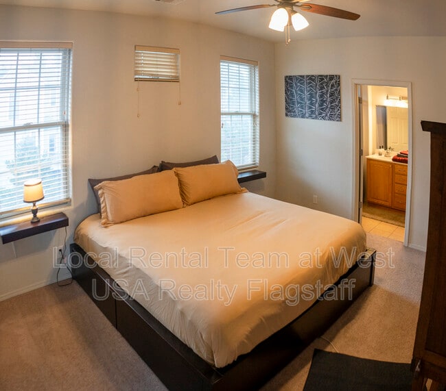 Photo - 2439 W Silverton Dr