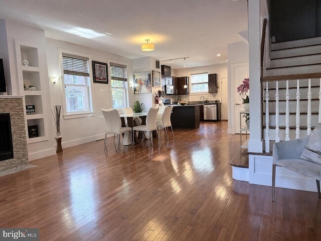 Photo - 457 S 6th St