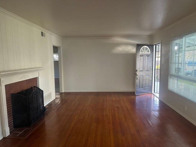 Photo - 3 Bedroom 2 Bathroom Home with Yard