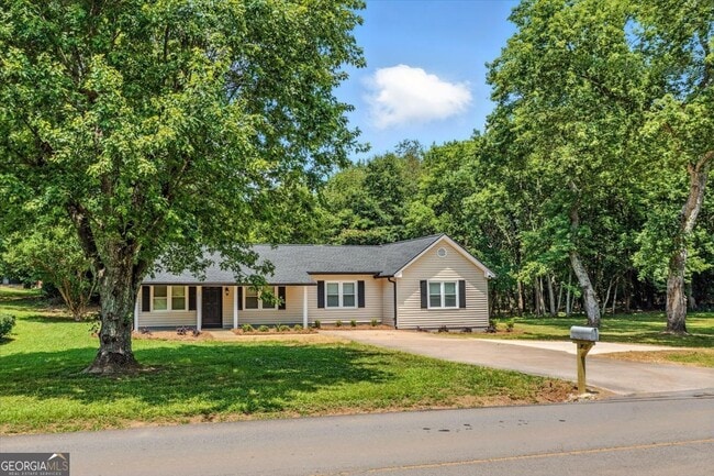 Photo - 158 Sproull Rd SE