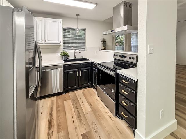 Photo - 504 Balboa Ct