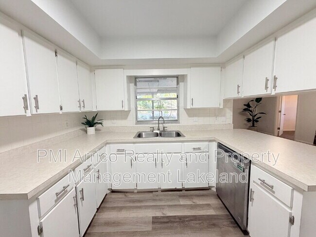 Photo - 3626 Imperial Ln Unit B