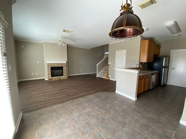 Photo - 1101 E Parmer Ln Condo Unit 205