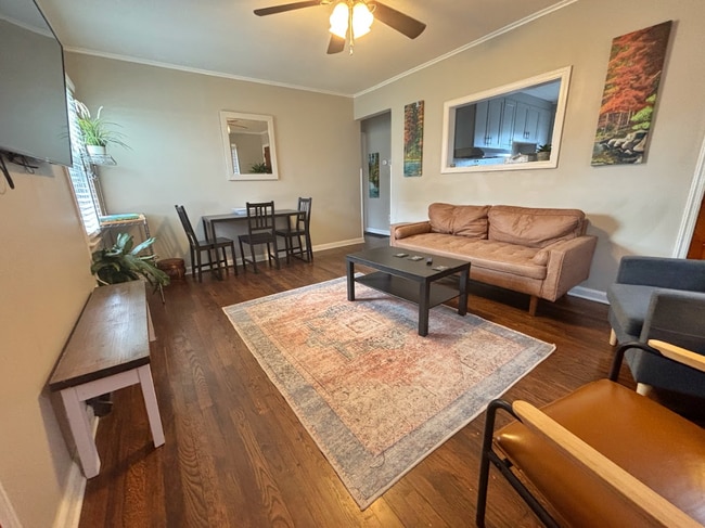 Photo - 2713 Homecroft Dr