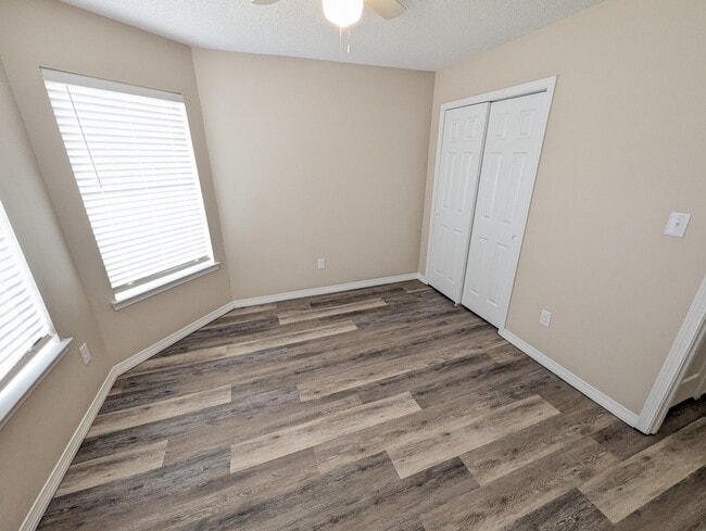 Photo - 8909 Colony Ridge Cir