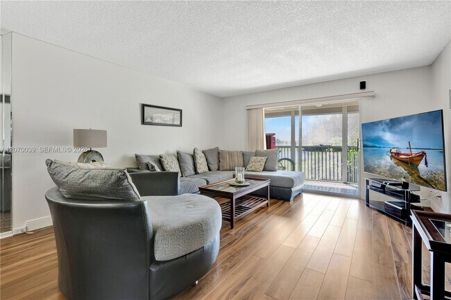12500 SW 6th St Unit 311N