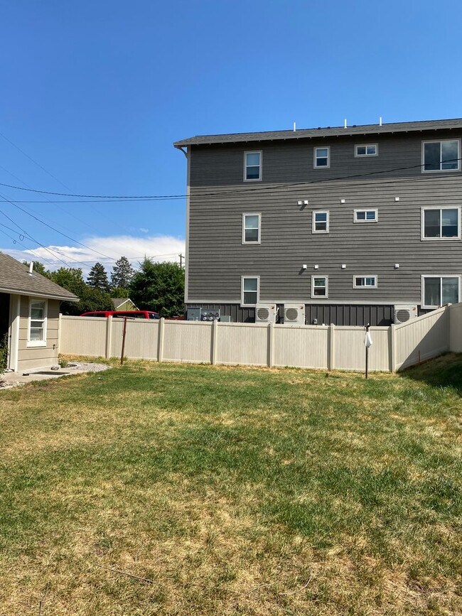 Photo - Centrally located Missoula Gem-NO PET RENT...