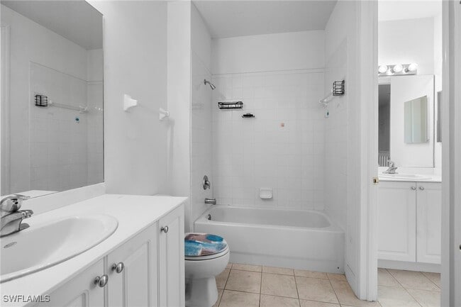 Building Photo - 6010 Jonathans Bay Cir Unit 102