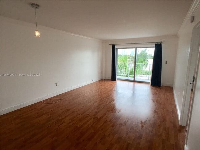 Photo - 1025 Alton Rd Unit 507