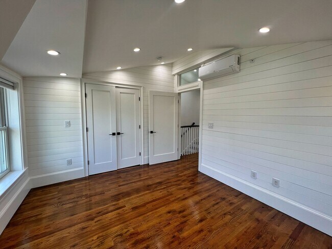 Photo - 30 Copeland St Unit 3